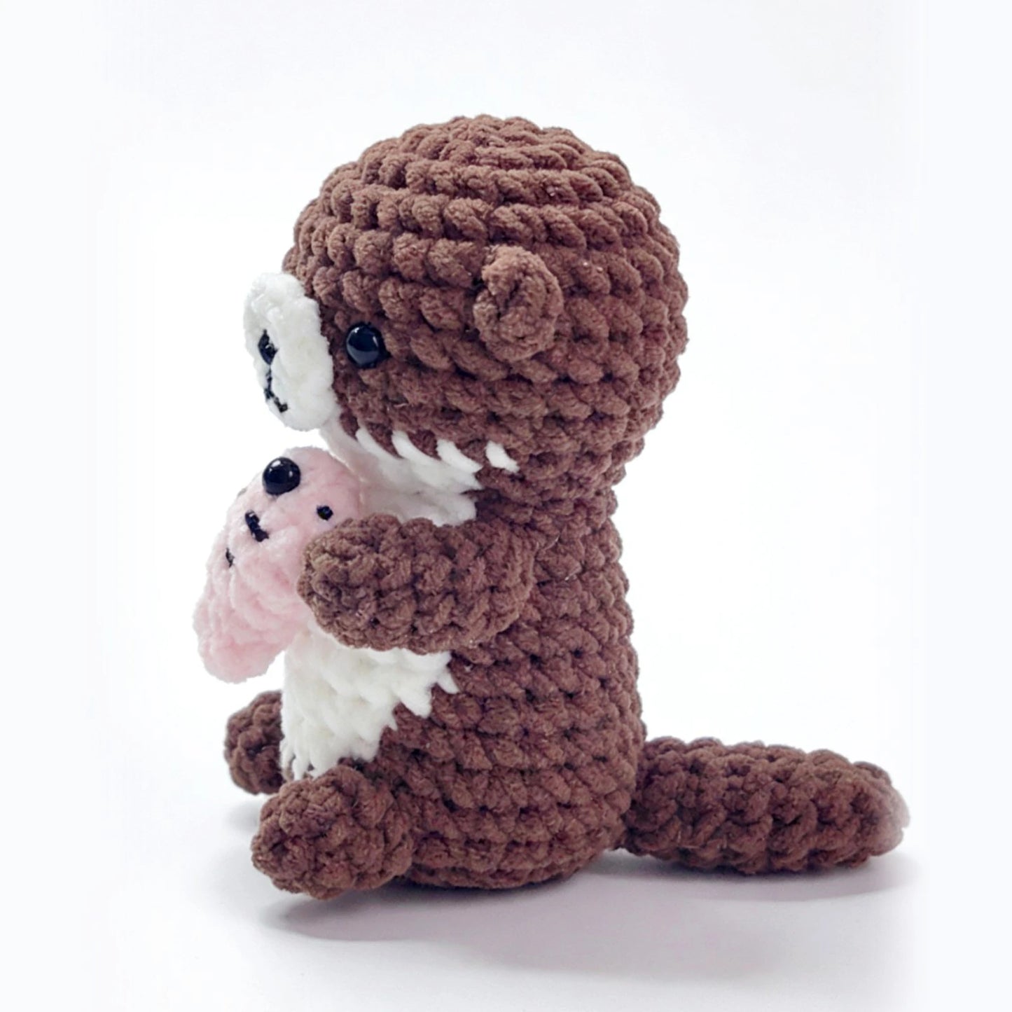 Beaver Crochet Kit for Beginners – 1pc | Yarn, Hook & Video Tutorial Included