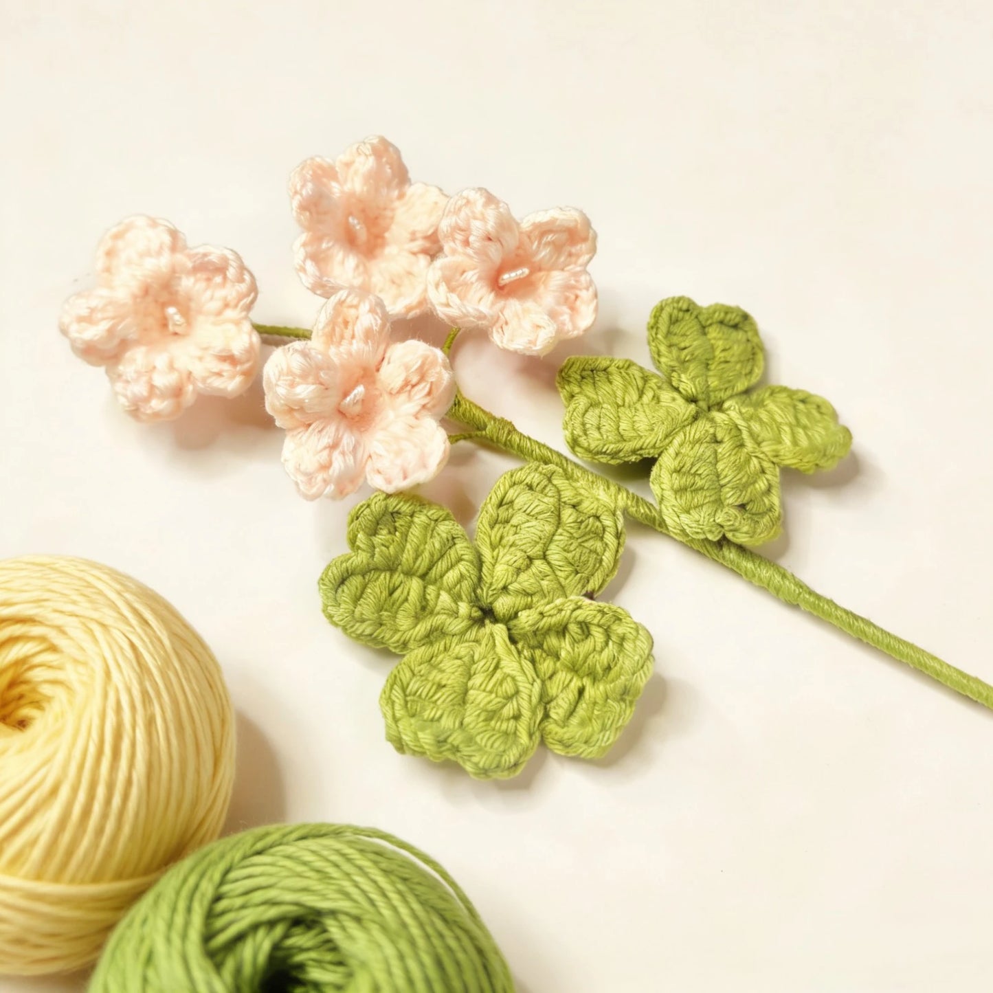 Flower Bouquet Crochet Kit for Beginners – 1pc | Yarn, Hook & Video Tutorial Included